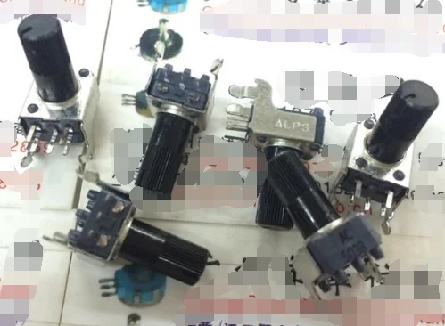 

1pcs/lot Special Japan ALPS 09 horizontal double potentiometer 503B B50K handle length 13MM flowers