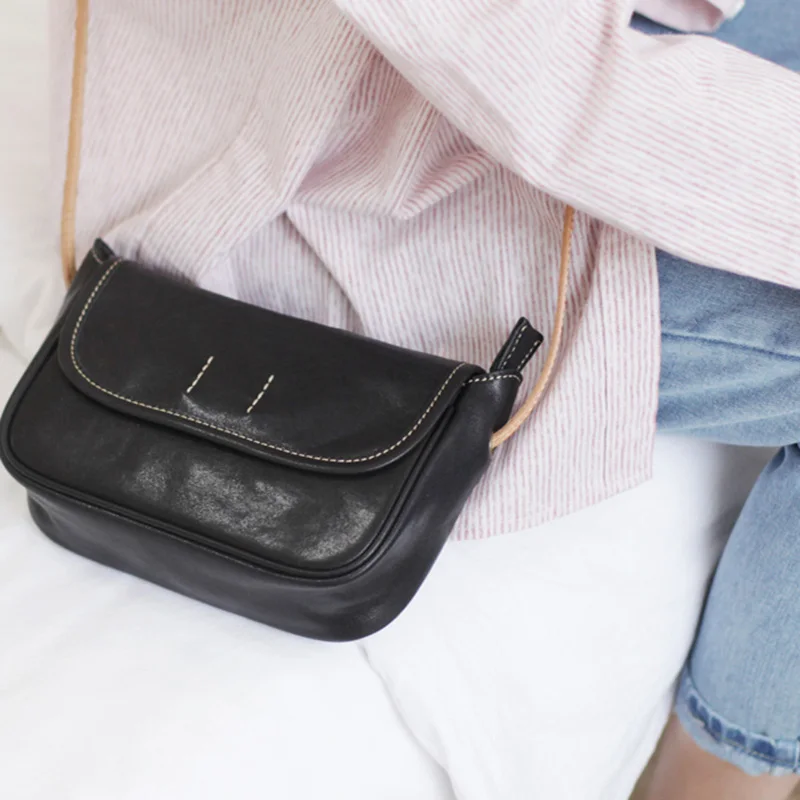 AETOO Simple crossbody bag, female summer bag, Japanese art small fresh leather envelope bag