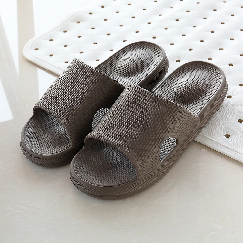 

men slippers fashion 2019 summer non-slip soft bottom shoes YRX17856