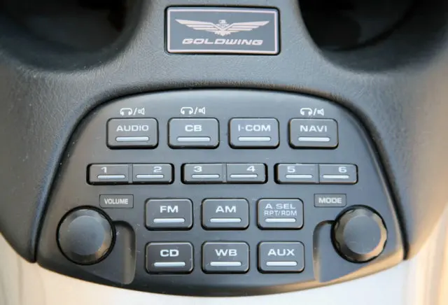 Yatour автомобильный аудио mp3-плеер для Honda Goldwing GL1800 USB SD AUX цифровой музыкальный адаптер