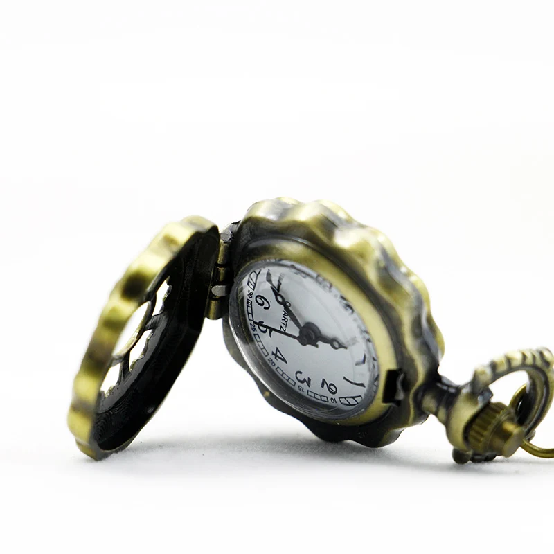 PS561-Small-Size-Women-Retro-Bronze-Flower-Quartz-Pocket-Watch-Necklace-Pendant-Chain-Gifts (3)