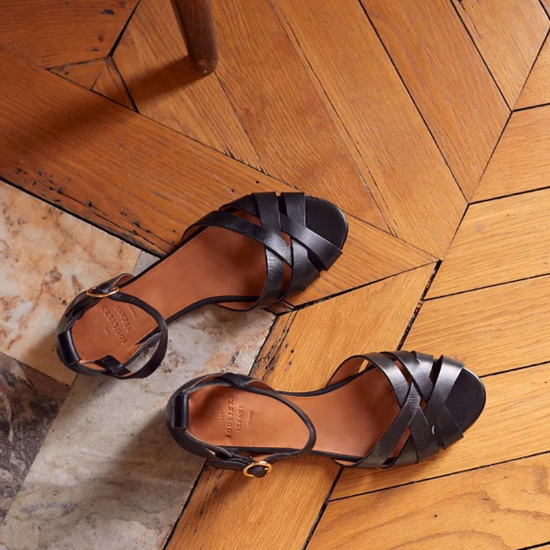 

Adisputent Women's summer flat sandals