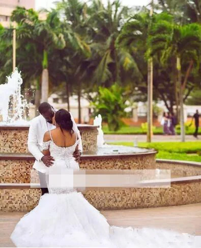 african-plus-size-wedding-dresses-spaghetti-straps-lace-appliques-beadding-capped-mermaid-wedding-dress-tered-tulle-long-bridal-gowns