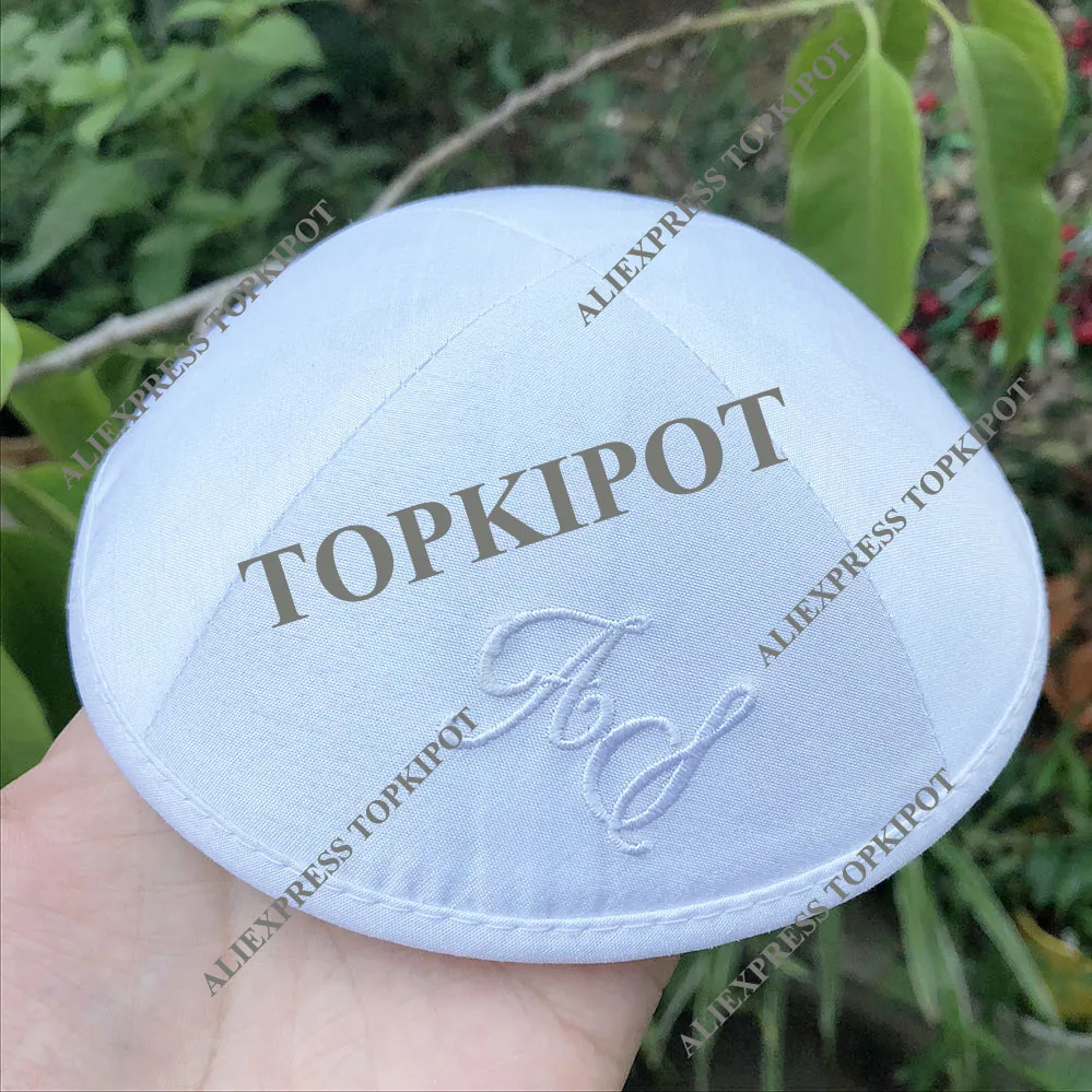 Белый сырой шелк kippahs с белой вышивкой как дизайн клиента