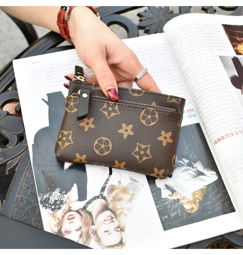 

good! package Cosmetic bag makeup bag easy- use for necessary makeup tools kits, very popular HAND BAG