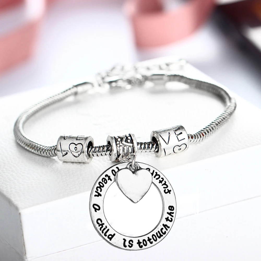 

Love Heart Beads Bracelets Teachers Appreciation Bangle To Teach A Child Is To Touch Thanksgiving School Gifts Jewelry Wristband