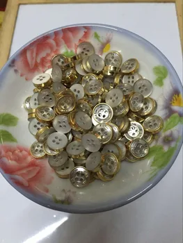 

20pcs/lot 10mm Fashion Sewing Buttons Plastic Resin Shirt Apparell Button Scrapbooking Crafts Accessory 4 Holes Flatback