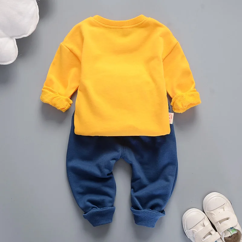 4464692321_1628080569