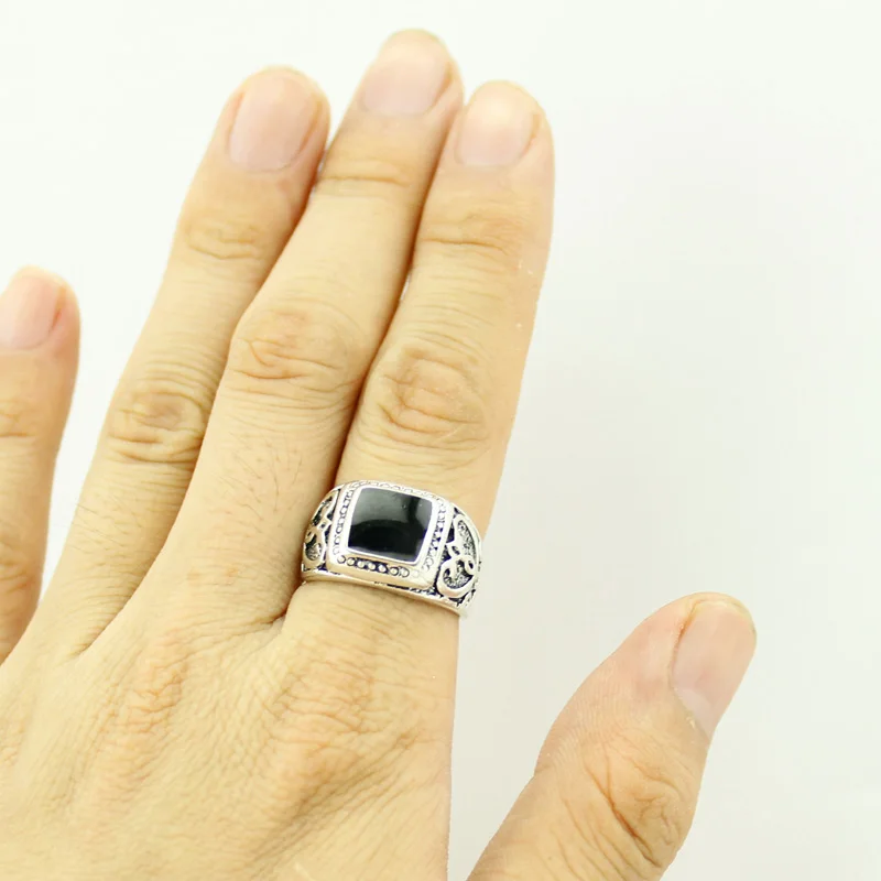 Size:8-11 High Quality Antique Silver Plated Men Ring Christmas New Ring Black Square Enamel Rings Fine Jewelry
