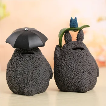 Totoro with Umbrella & Leaf Action Figure 5