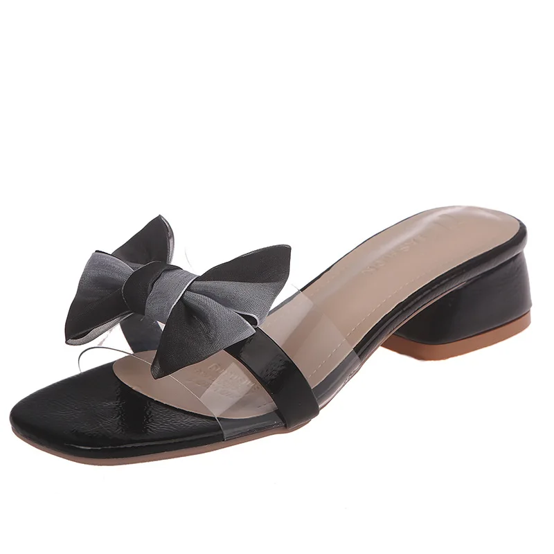 

Women's slippers Summer Korean version of fashion catch a word drag beach shoes transparent soft bottom cool slippers