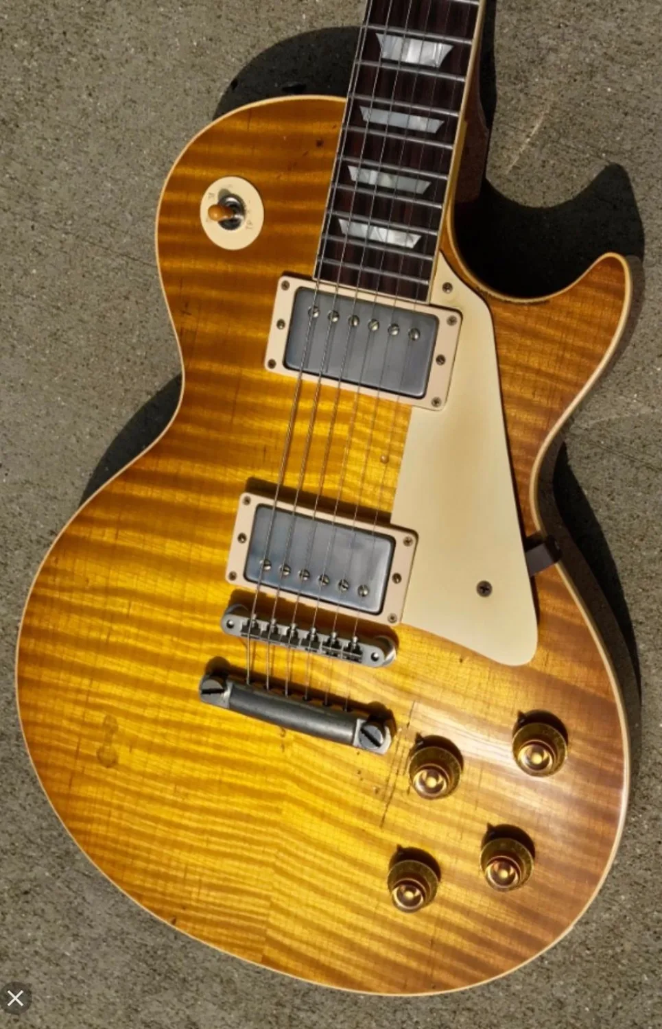 

Custom Electric Guitar In AGED MURPHY,DIRTY LEMON BURST,R8,CHAMBERED,GROVER STYLE TUNERS