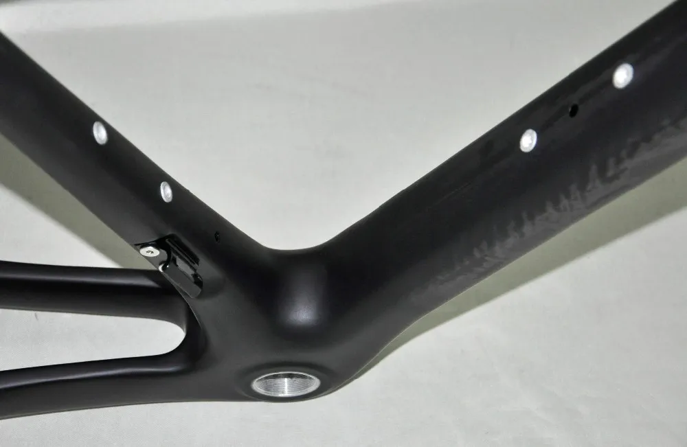 Clearance Japan Toray Material T800 Full carbon road bike frame dengfubike 700C ultralight carbon bicycle frame di2 compatible 25c tyre 3 Clearance Japan Toray Material T800 Full carbon road bike frame dengfubike 700C ultralight carbon bicycle frame di2 compatible 25c tyre 3