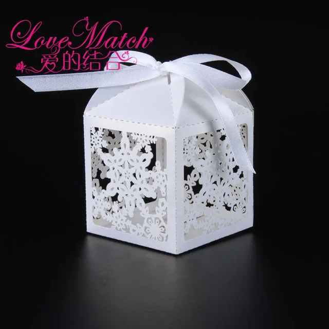 50pcs Christmas Snowflake Laser Cut Wedding Candy Box Baby Shower