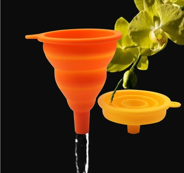 

1PCS Plastic Funnels Stem Kitchen Tool New Mini Silicone Gel Practical Foldable Funnel Cute Collapsible