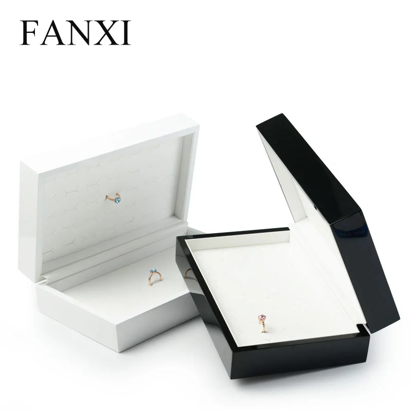 

FANXI Solid Wooden Jewelry Carrying case with PU Leather surface Microfiber Insert for Rings Exhibition 70 Seats Rings Box