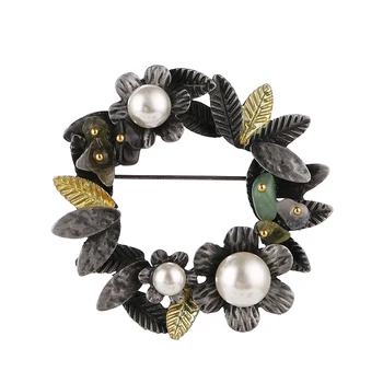 

Classic Garland Plant Leaf Flower Brooches for Women Enamel Leaves Pearl Floral Flower Brooch Garland Stone Scarf Pins Jewelry