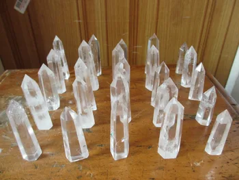 

24 NATURAL TRANSPARENT QUARTZ CRYSTAL POINT 807g