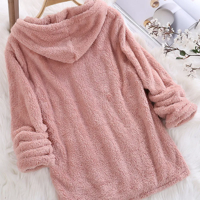 2018 الخريف الأزياء المتناثرة المرأة هوديي كم طويل الصلبة رقيق الصوف الفراء ملابس خارجية الشتاء الدافئة البلوز الإناث معطف DG351