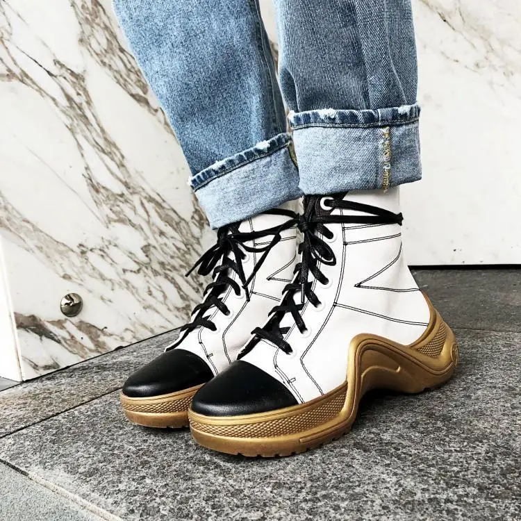 

Hot Ladies Thick Soled Sneakers High-top Flat Shoes Women Casual Creepers Platform Shoes Breathable Lace Up Flats Tenis Feminino