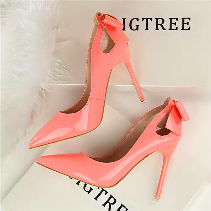 BIGTREE/Женская обувь на каблуке; женские туфли-лодочки из лакированной кожи с закрытым носком; пикантные женские туфли на высоком каблуке с острым носком и бантом с вырезами - Цвет: Розовый