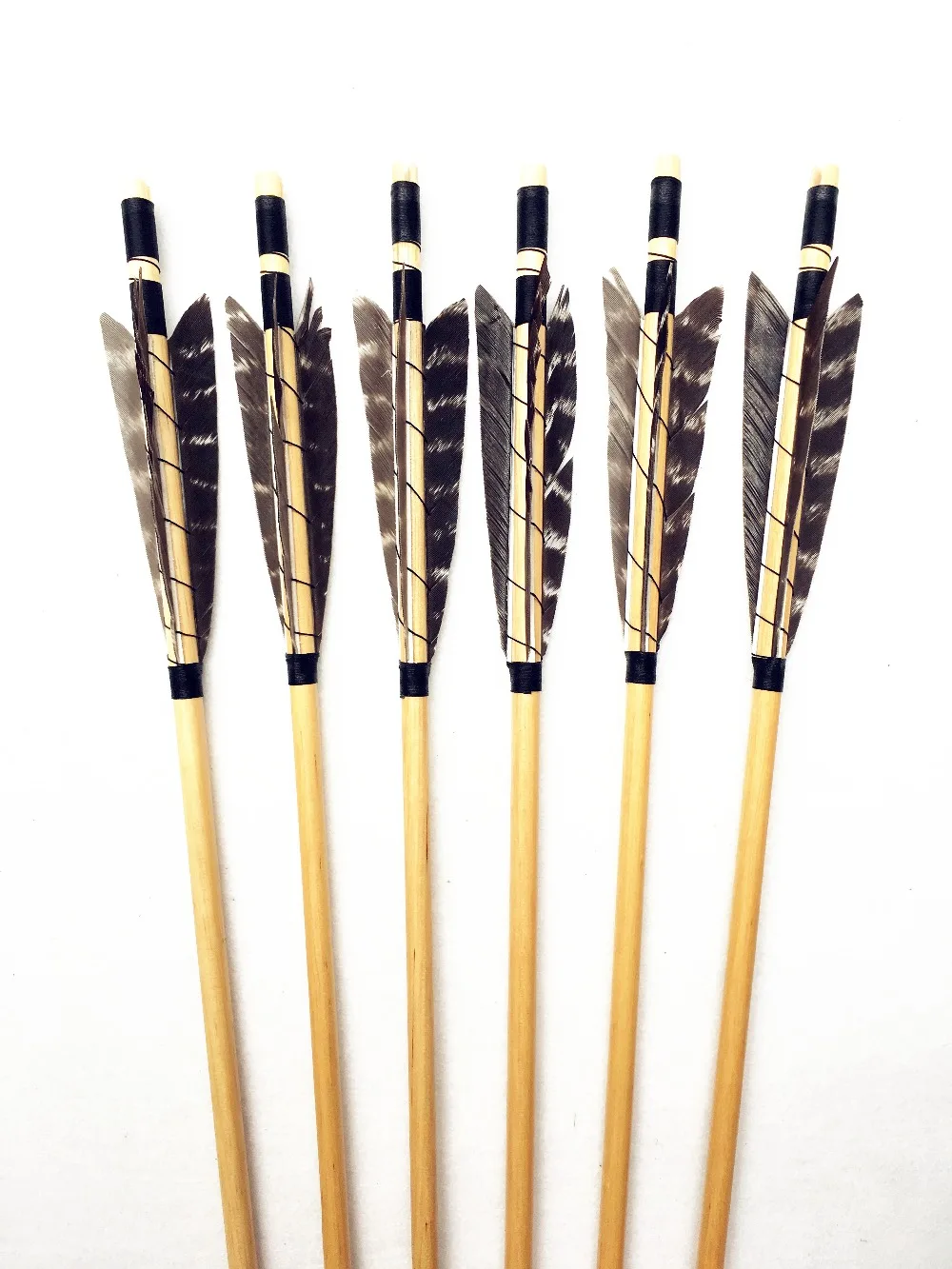

CDRIC 6pcs Archery Wood Grained CarbonTriangular arrows Arrows Removable Broadheads Spine 32 Inch Feather For Hunting Bow