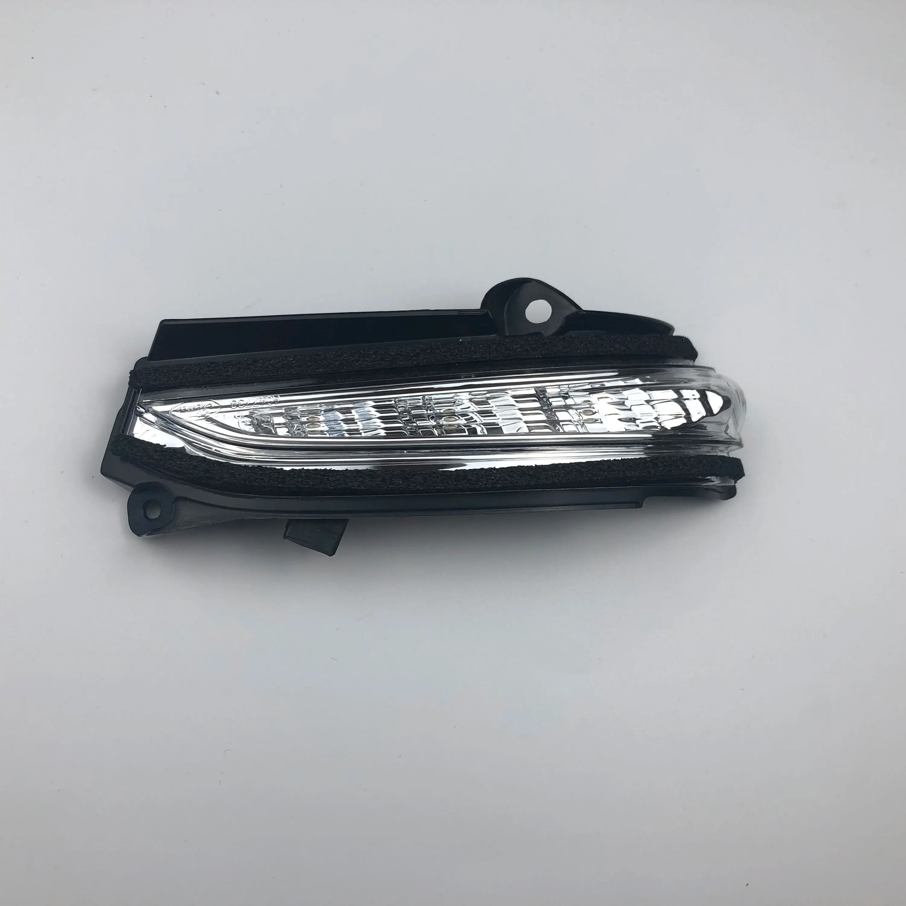 

LED Side Rearview Mirror Lamp rear view side mirror turn signal light For Ford Mondeo Fusion 2013 - 2017 DS7313B380B DS7313B381B