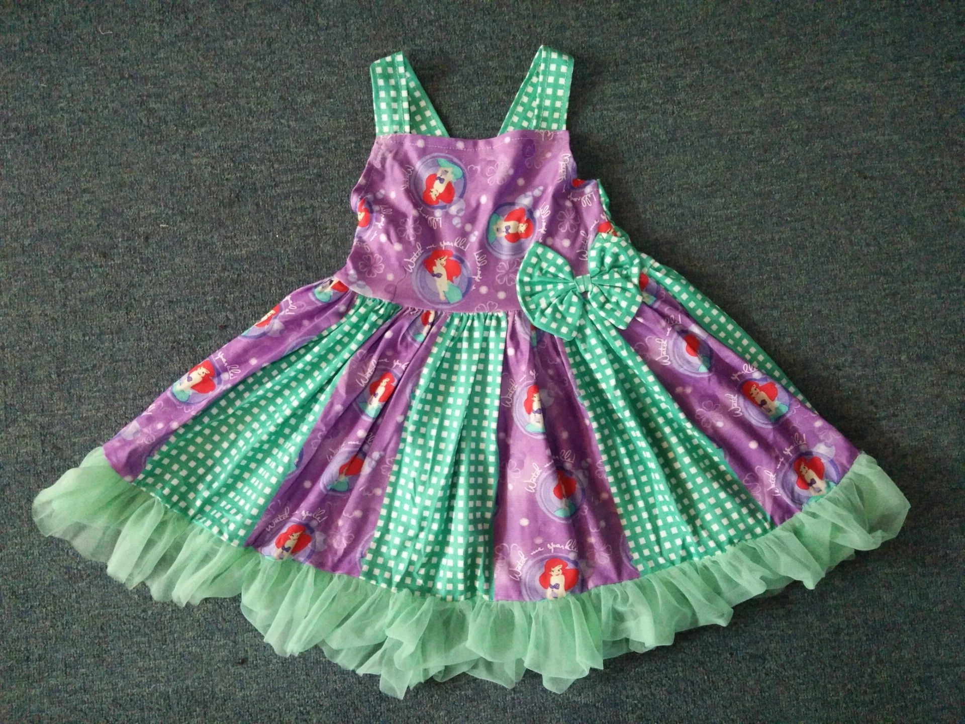 

wholesale garment unique fashionable style out of shoulder smock baby girl dress