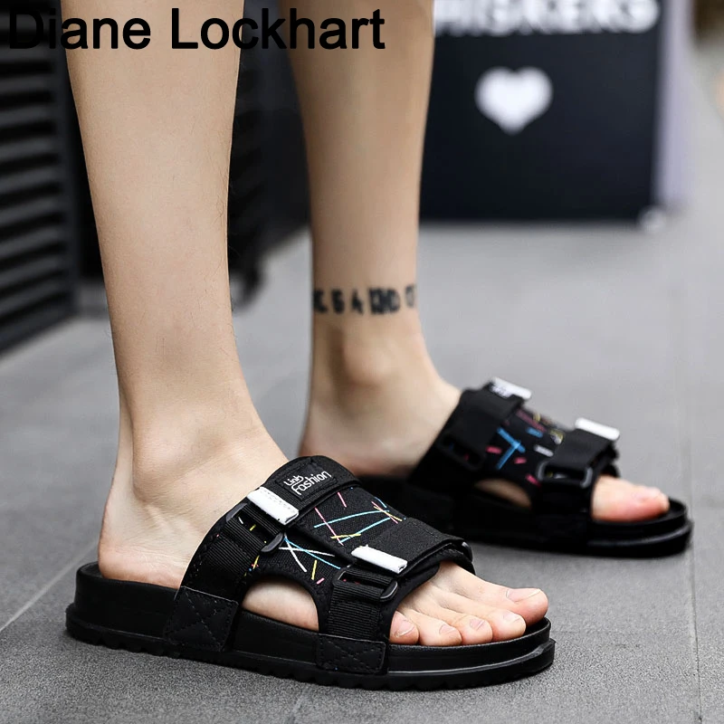 

2019 Summer Mens Slides Fashion Beach Slippers Men Lightweight Flip Flops Men Outdoor Anti-Slip Slippers Sandals Men Big Size 46