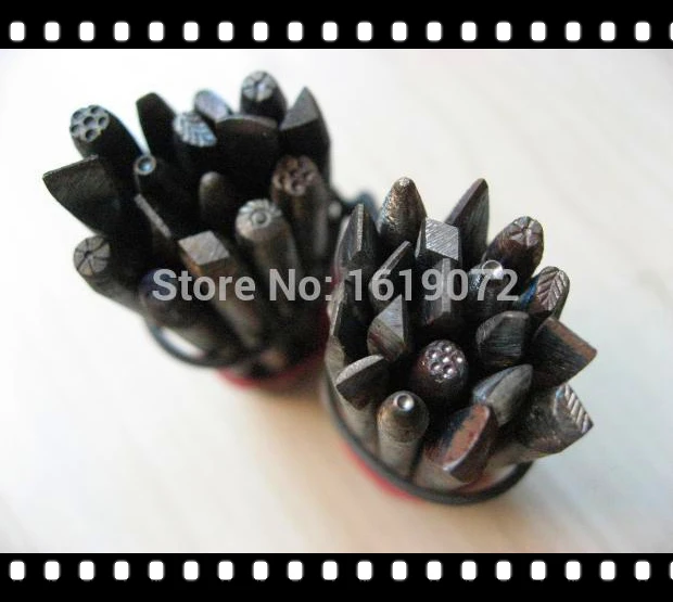 

16pcs bracelet metal flower punch stamping set, good hardness and tenacity, number stamping punch