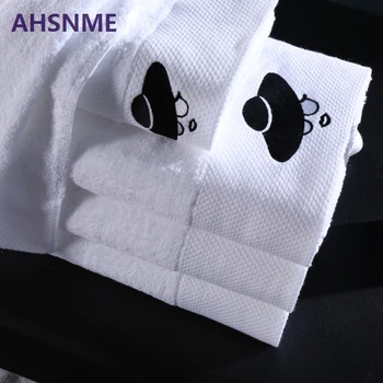 

Embroidered Beach Towel Pattern Couple Towels Bathroom White Large Set Thick Hotel Summer Wimming Towelchristmas Towels 60YJ023