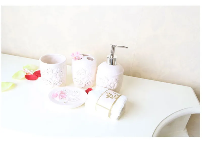 bathroom set (3)