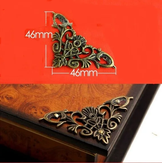 Goedkoop 50 stks partij 46mm legering antieke kant hollow hoeken continental hardware hoek hoek stuk houten wijn vintage
