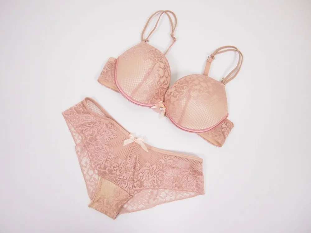 underwear sets sale The new European and American lace sexy bra underwear sets fashion bra embroidery sets sheer bra and panty sets