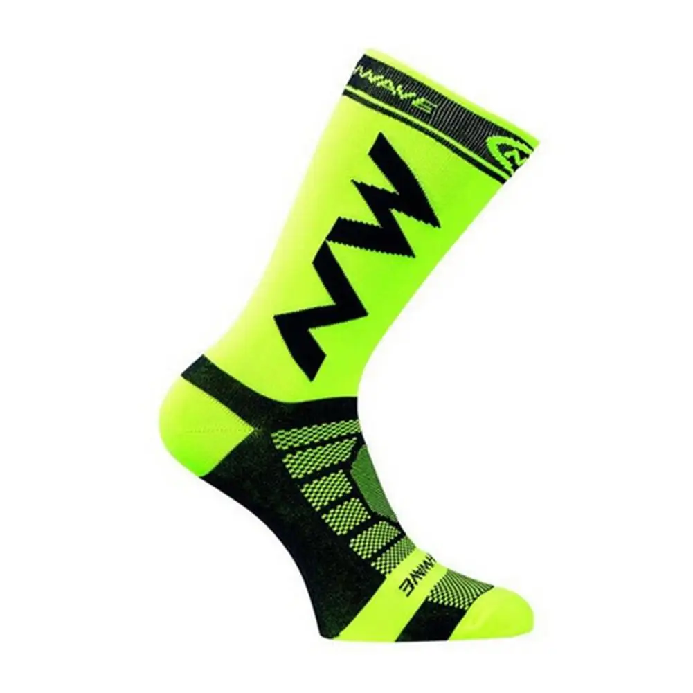 Дышащие быстросохнущие нейлоновые носки унисекс для езды на велосипеде спортивные носки для занятий Баскетболом, футболом для мужчин и женщин 39-45 - Цвет: Зеленый