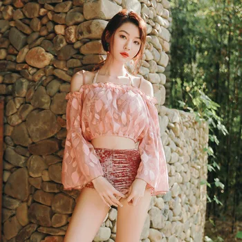 

2018 new High waist swimsuit bandage bikini Three-piece retro print Crimson and dark green Swimwear Push up beachwear Summer