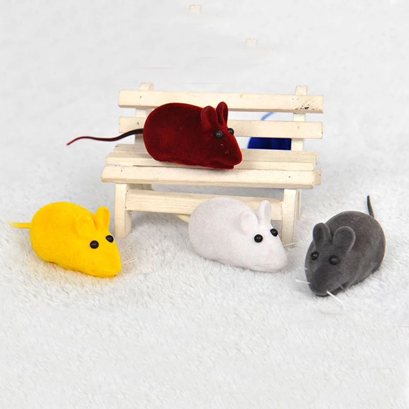 Игру для кошек со звуком мышки. Игрушки для котов мышки. Мышь бегает по экрану. Мымышки по экнару бегают. Мышки на экране для кошек.