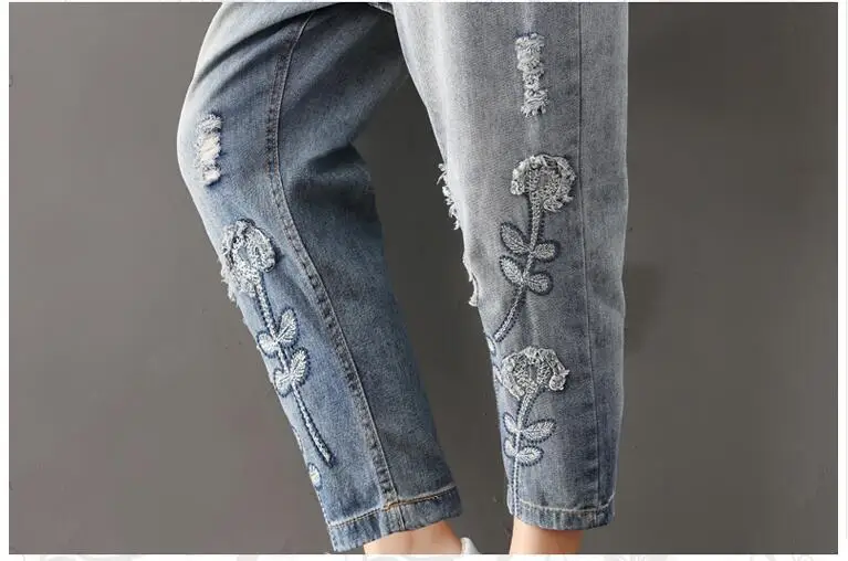 4605 рваные джинсы для женщин, Модные Винтажные шаровары, свободные джинсы размера плюс с эластичной резинкой на талии, потертые джинсы с цветочной вышивкой