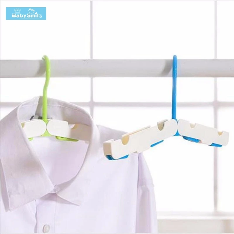Folding Plastic Clothes Hanger with Clips Portable Hanger for Travel