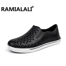 Мужские сандалии Новые Летние Стильные мужские пляжные туфли тапочки с отверстиями дышащие Вьетнамки Нескользящие сандалии Мужчины забивают снаружи