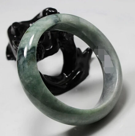 

2364 Beautiful Certified Grade "A" Natural Green Jadeite Jade Gems Bangle Bracelet