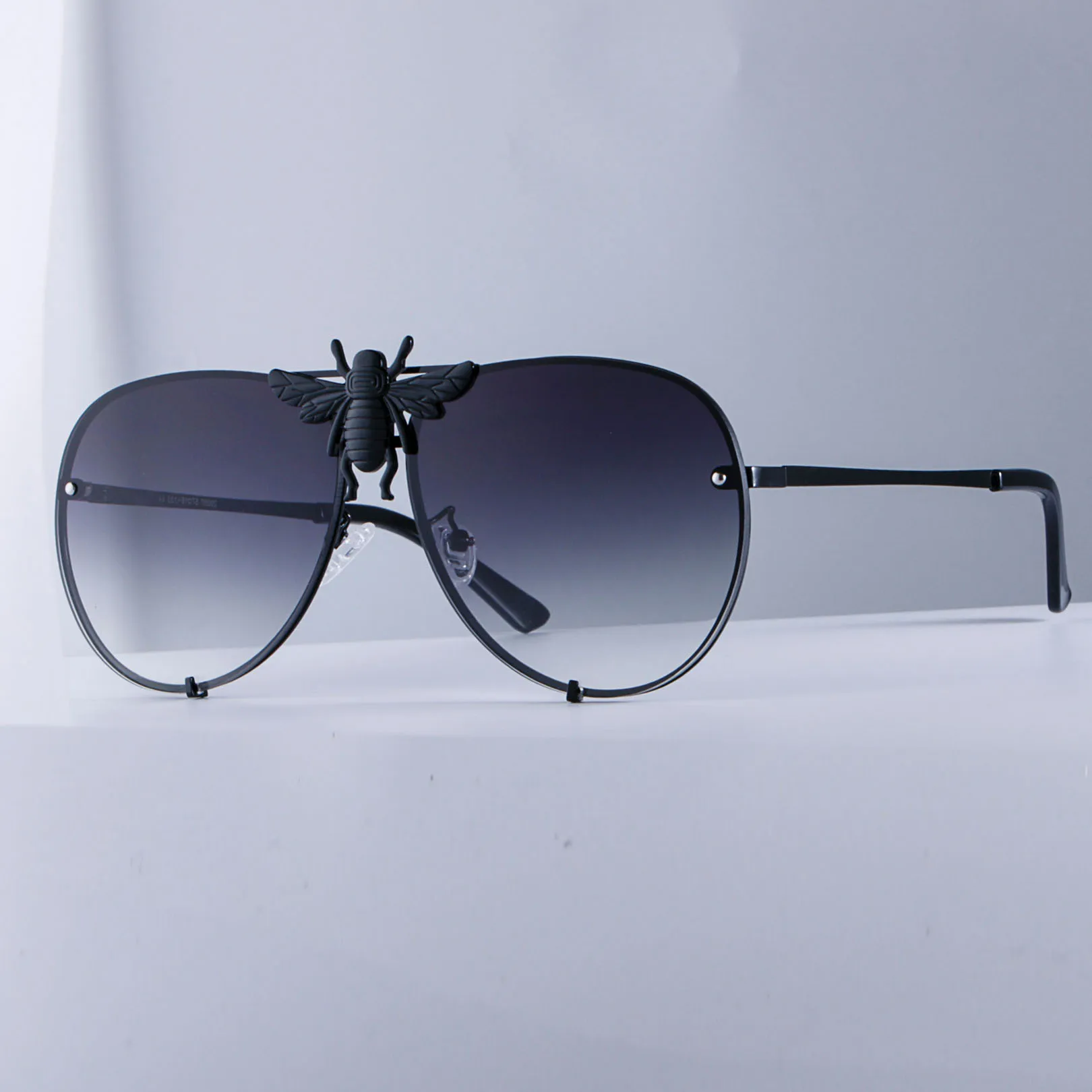 Роскошные солнцезащитные очки Bee Pilot, металлическая оправа, градиентные линзы, UV400, Ретро стиль, для мужчин и женщин, 47850