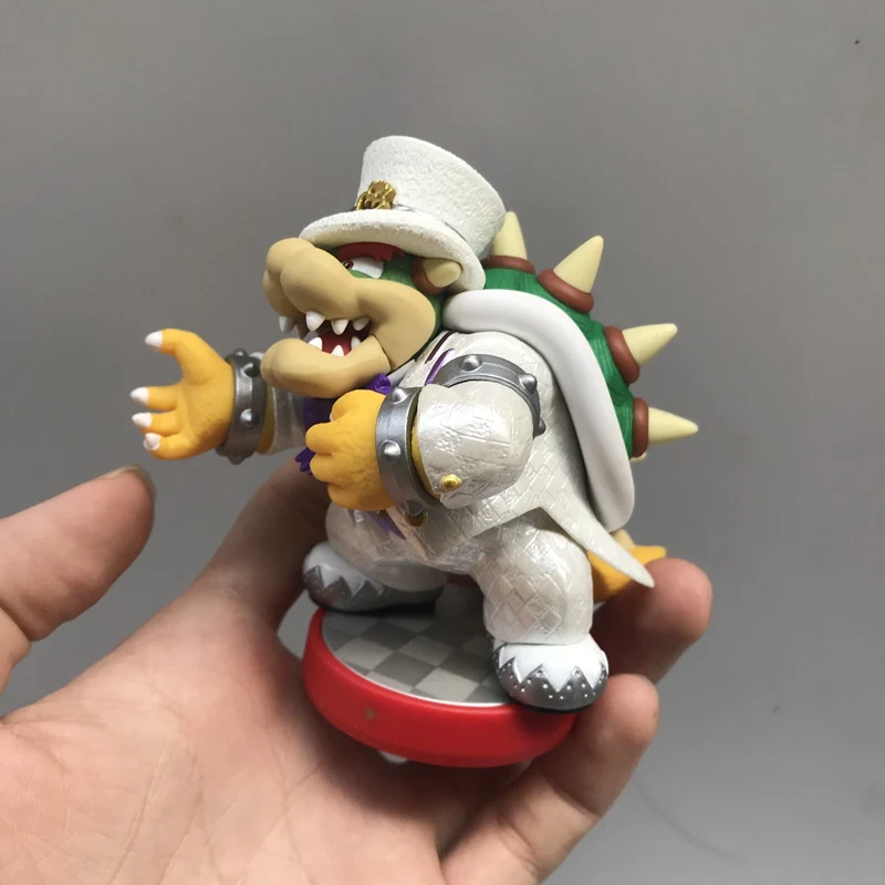 

Original Secondhand Amiibo Figurine Super Mario Action Figure with Base Collectible Model Toy No Box