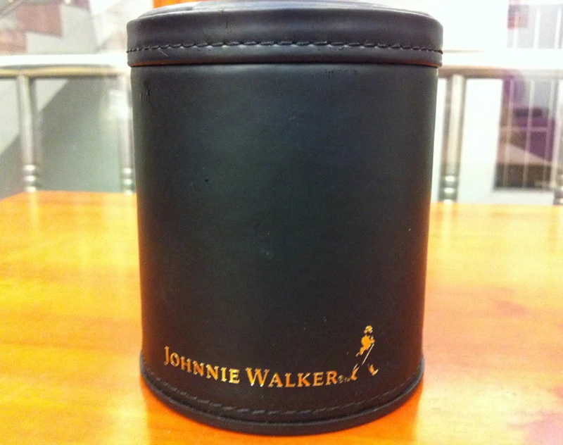 Высококачественная Черная кожа Джонни Уокер кости Кубок+ 6 шт. кубики питьевой настольная игра азартные игры JW шотландский виски коробка с кубиками набор GYH