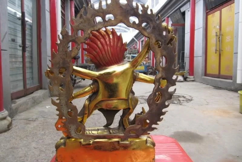 Тибетский буддизм позолоченная Бронзовая статуя Sadbhuja-Mahakala Dharmapala Будда