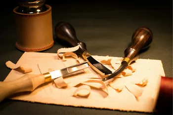 

Wide mouth Leathercraft Edge Skiving Beveler Leather Craft Keen Edge Cutting Tool, Die cutting shovel cutting Tool