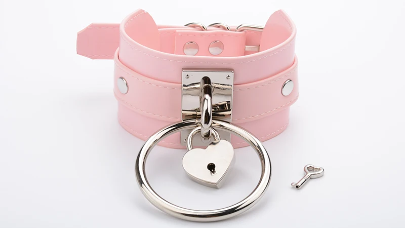 Sexy Women Pastel Goth Handmade Lockable Gold Heart Choker Necklace With Big O Round Collar Two Layer PU Leather Chocker Girls 8