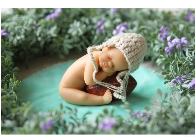 

Cute thumb doll adornment resin simulation baby toys Mini Baby European living room decorations