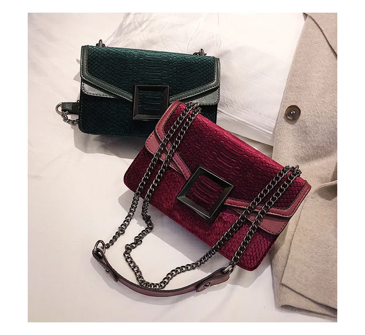 Female Luxury Chain Velvet Leather Handbag Designer 2019 Snakeskin Green Red Velour Crossbody Bag for Women Messenger Flap Purse (24)