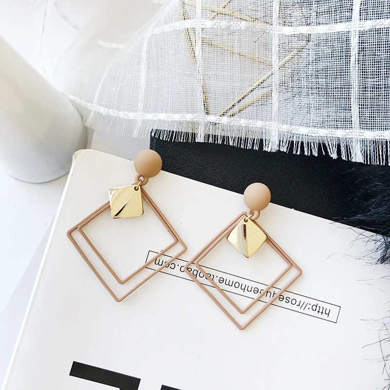 

Geometric earrings, Fashion Jewelry, Dangle Earrings.